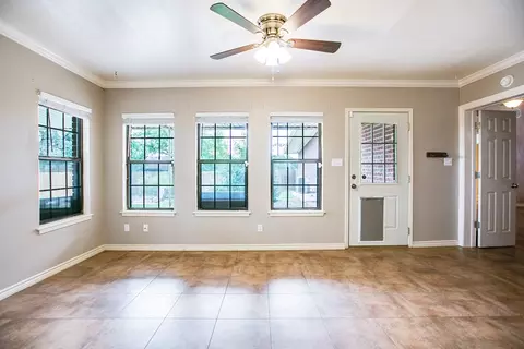 Living - 209 N Ave B, Ballinger, TX 76821 photo 7 of 9