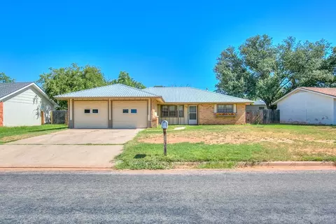 3518 Oxford Dr, San Angelo, TX 76904