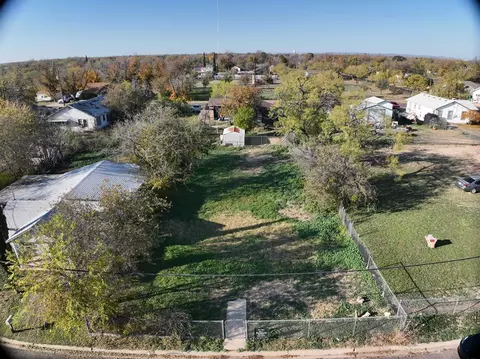 76 E 20th St, San Angelo, TX 76904 photo 1