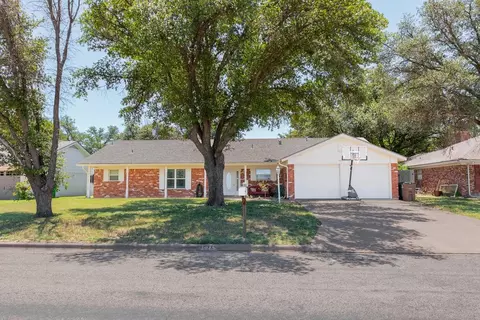 3025 Cumberland Dr, San Angelo, TX 76904