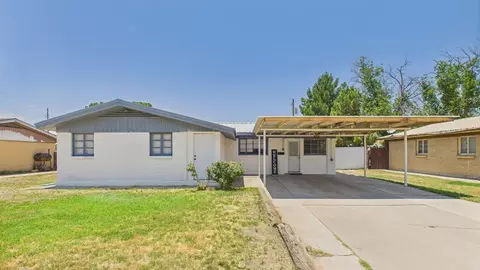 2119 Nebraska St, Pecos, TX 79772