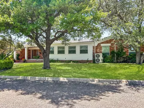 512 Terrace Dr, Ozona, TX 76943