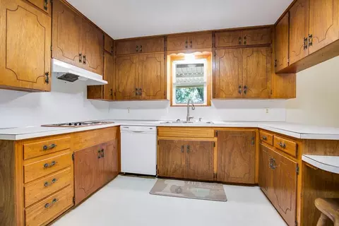 501 E Holmes Ave, Bronte, TX 76933 photo 16