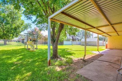 501 E Holmes Ave, Bronte, TX 76933 photo 29