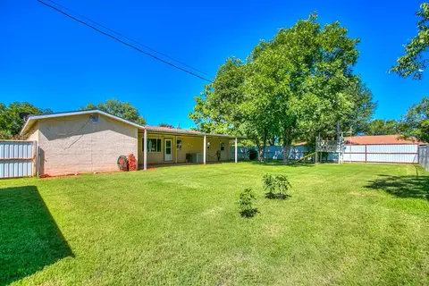 501 E Holmes Ave, Bronte, TX 76933 photo 33