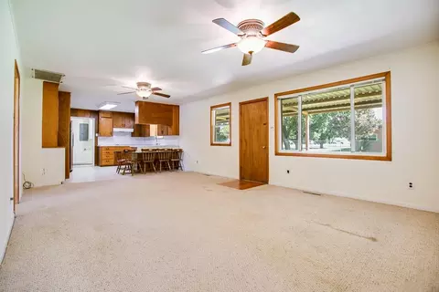 501 E Holmes Ave, Bronte, TX 76933 photo 8