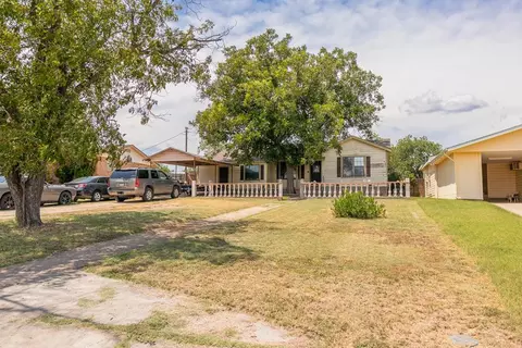 1908 Woodlawn Dr, San Angelo, TX 76904