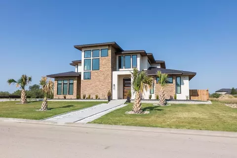 1741 Overhill Dr, San Angelo, TX 76904