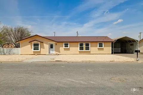 307 E 12th St, Big Lake, TX 76932