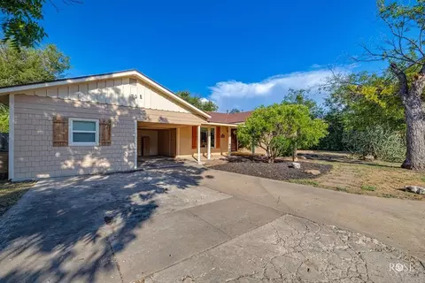 216 N Madison St, San Angelo, TX 76901