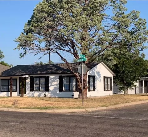 2402 Webster Ave, San Angelo, TX 76903