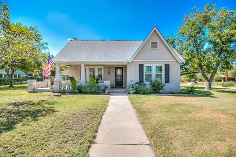 721 W Washington Dr, San Angelo, TX 76903