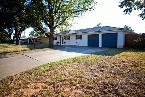 233 Nottingham Trl, San Angelo, TX 76901