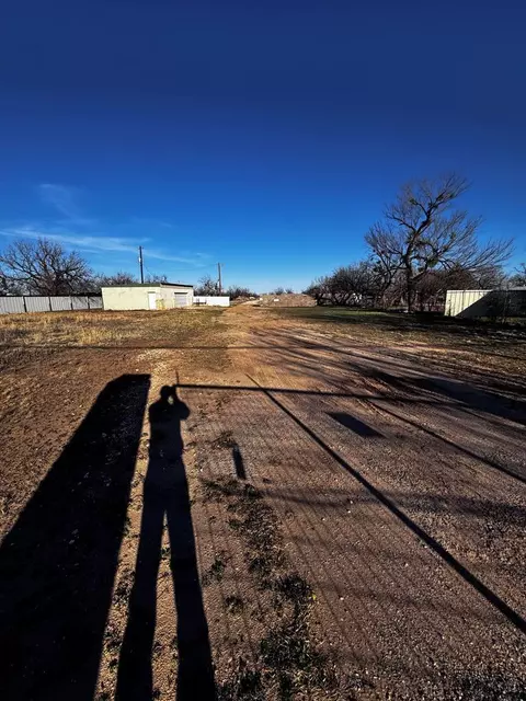 4312 Armstrong St, San Angelo, TX 76903