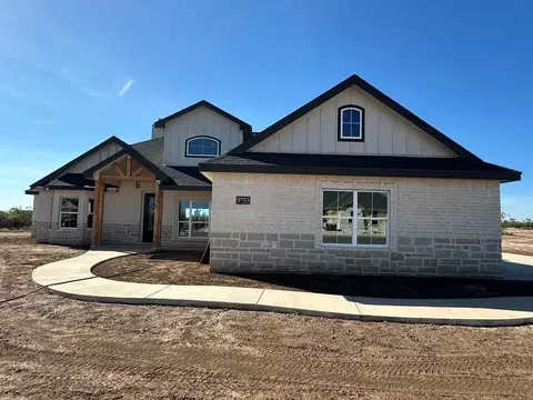 9753 Grey Wolf Ln, San Angelo, TX 76901