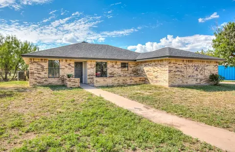 5213 Briarwood Dr, San Angelo, TX 76903
