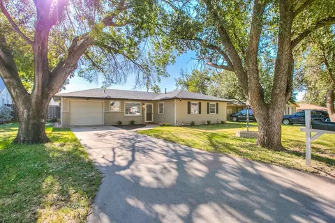 262 Robin Hood Trl, San Angelo, TX 76901