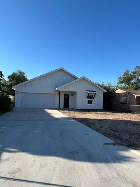 311 W Ave S, San Angelo, TX 76903