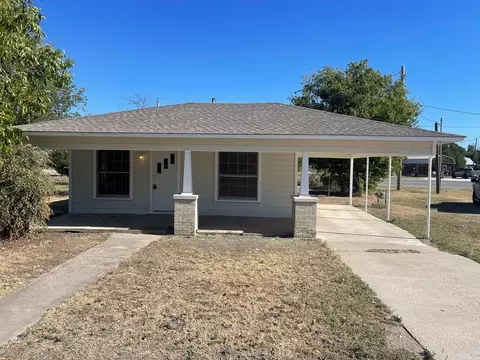 1304 N Broadway St, Ballinger, TX 76821