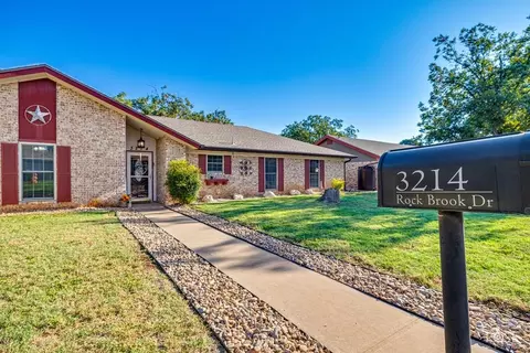 3214 Rock Brook Dr, San Angelo, TX 76904