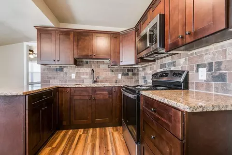 204 W 13th St, Robert Lee, TX 76945