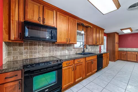 Kitchen - 8862 Loop 570, Wall, TX 76957 photo 2 of 2