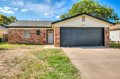 1125 Cyndi Ln, San Angelo, TX 76903