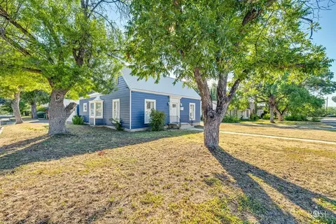 404 S Monroe St, San Angelo, TX 76901
