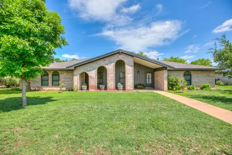 2714 Alta Vista Ln, San Angelo, TX 76904