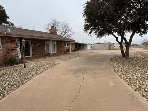 312 W Main St, Bronte, TX 76933 photo 2