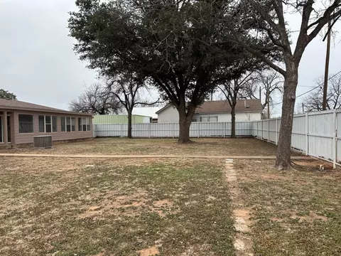 312 W Main St, Bronte, TX 76933 photo 13