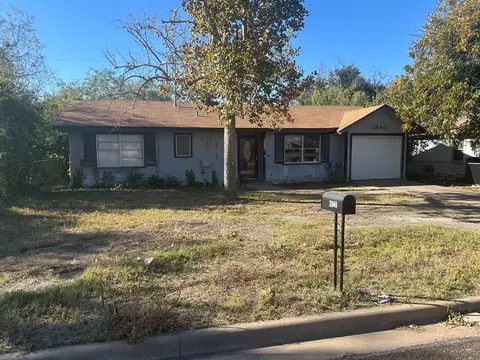 2840 Field St, San Angelo, TX 76901