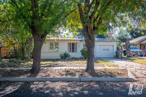 2223 Coleman St, San Angelo, TX 76901