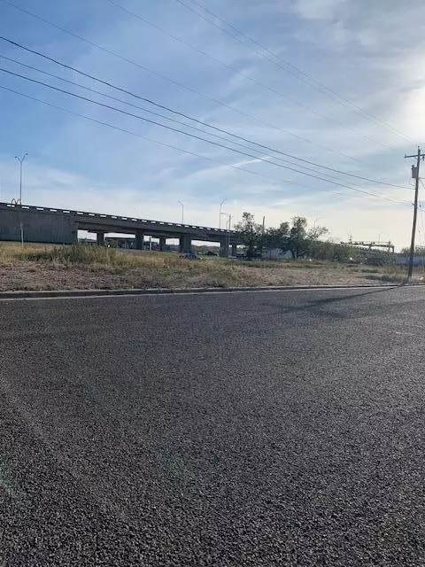 317 W 8th St, San Angelo, TX 76903