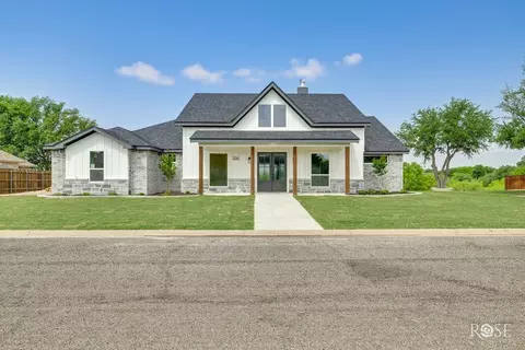 2734 Oak Hills Trl, San Angelo, TX 76904