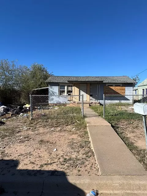 224 W 13th St, San Angelo, TX 76903