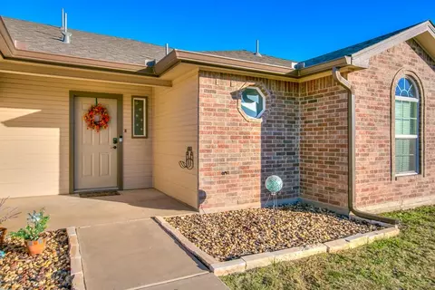 1208 George Ln, San Angelo, TX 76905