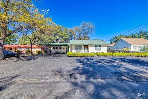 525 E 2nd St, Sonora, TX 76950
