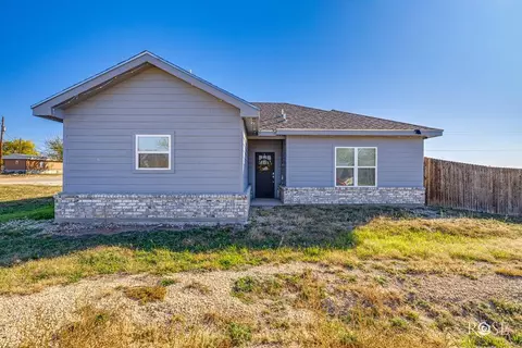 11432 Mason St, Carlsbad, TX 76934