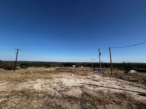 500 Broadway St, Mertzon, TX 76941