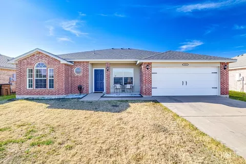 1215 Wallace Ln, San Angelo, TX 76905