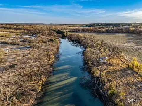 200 Neva Rd, Mertzon, TX 76941