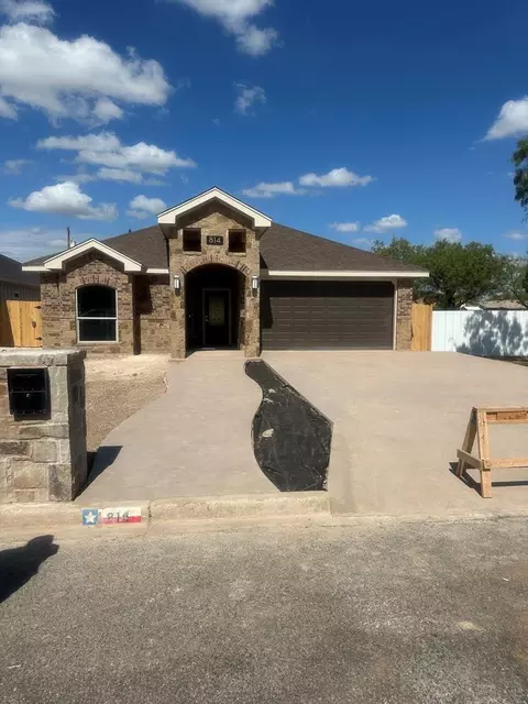 814 E 40th St, San Angelo, TX 76905