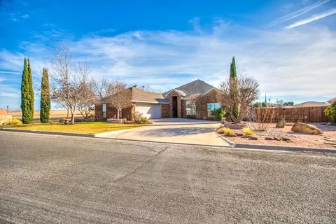 1201 S Crossings Ct, San Angelo, TX 76904
