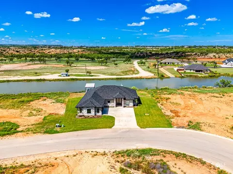 2301 Hillside Dr, San Angelo, TX 76904