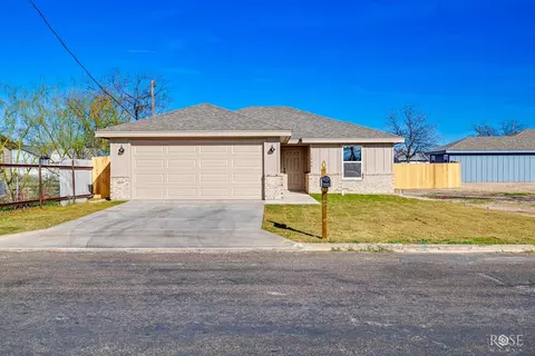 1608 N Oakes St, San Angelo, TX 76903