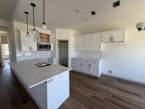 1957 S Concho Dr, San Angelo, TX 76904