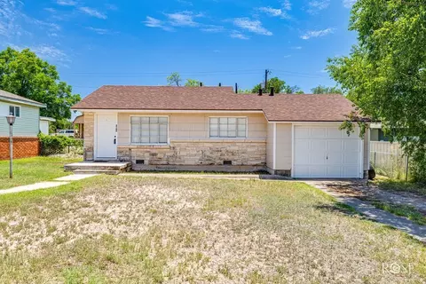 2105 Coleman St, San Angelo, TX 76901