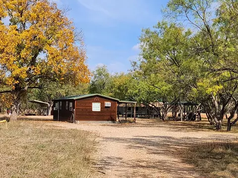 2745 County Rd 297, Bronte, TX 76933