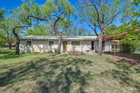 1733 Calle Senderra Rd, San Angelo, TX 76904